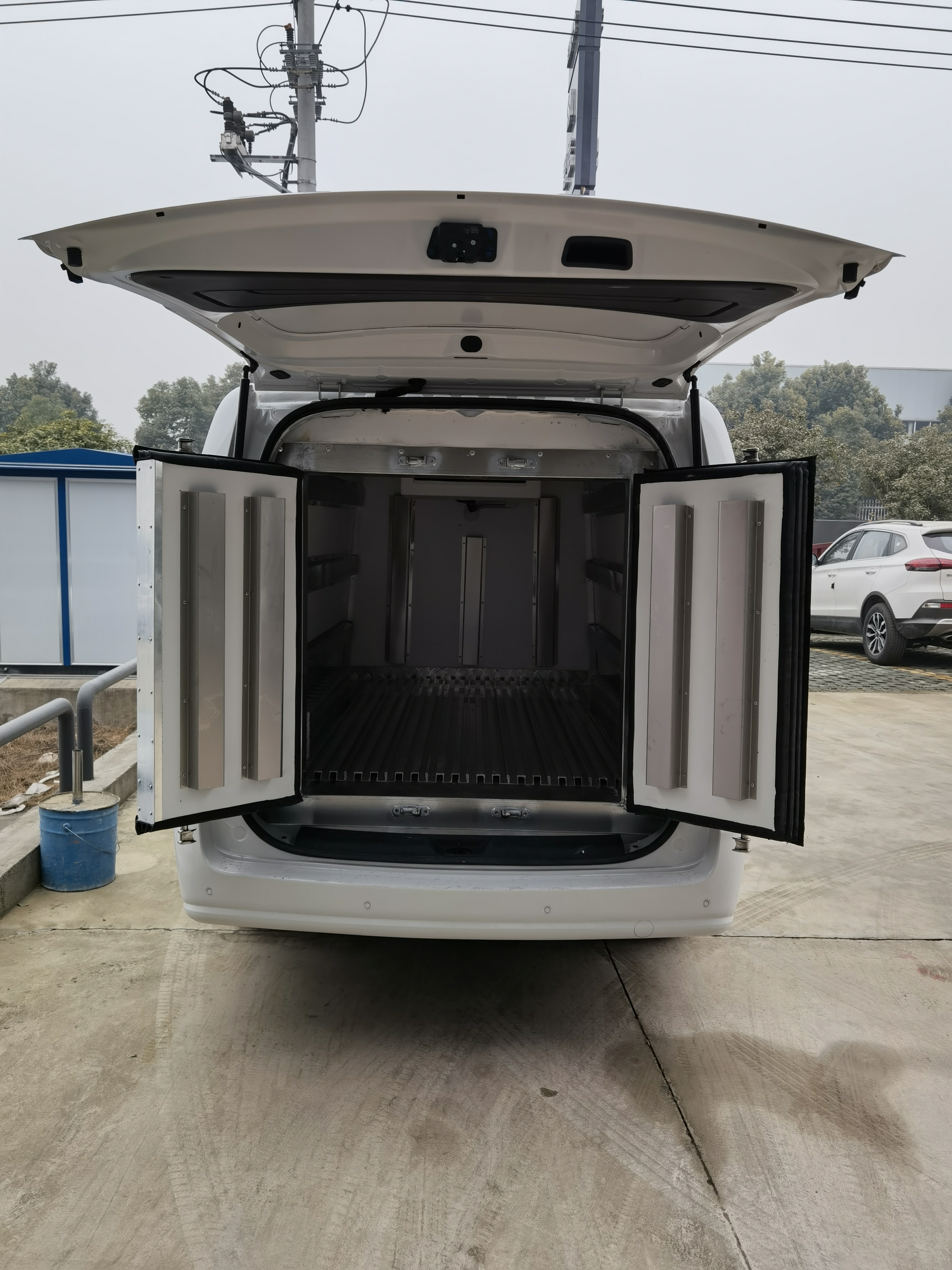 國(guó)六 江淮瑞風(fēng)M3冷鏈車(chē)