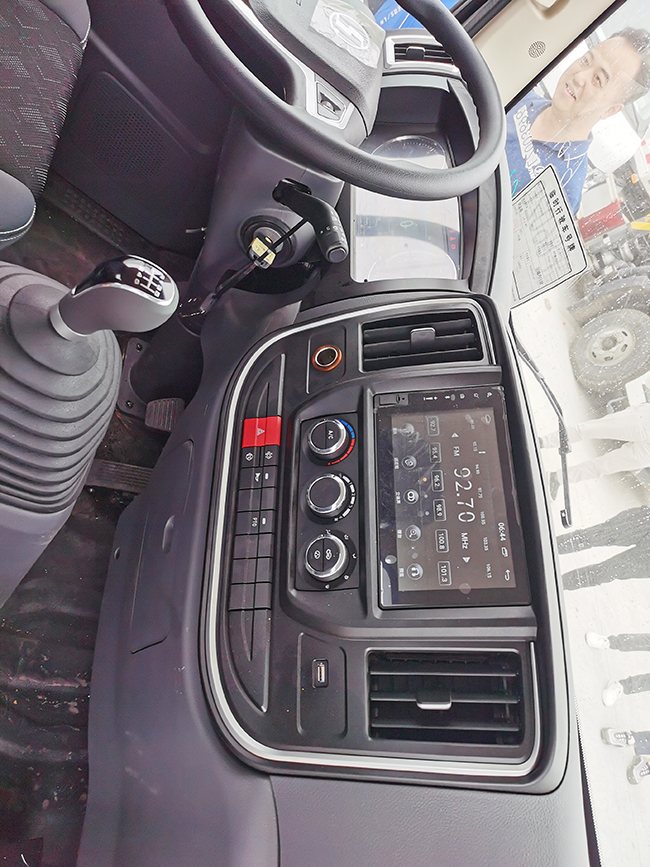 國(guó)六陜汽德龍K3000清障車