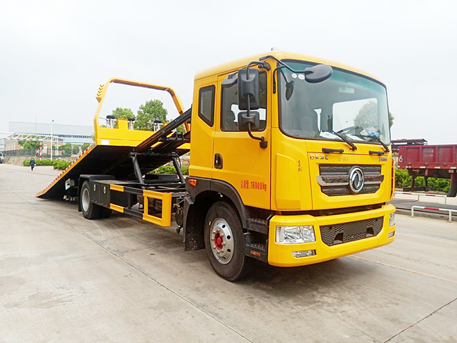 東風(fēng)D9重載型清障車(chē)