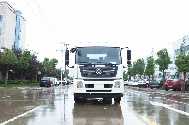 東風(fēng)天龍后八輪20噸噴霧車，國六綠化噴灑車