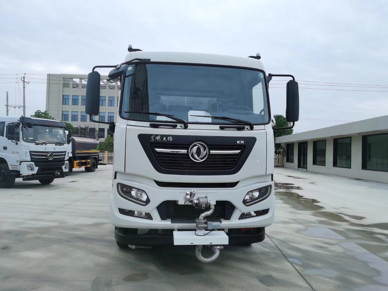 東風(fēng)天錦后雙橋20噸灑水車！