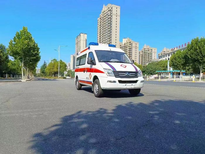 上汽大通V80長軸監(jiān)護(hù)型救護(hù)車！