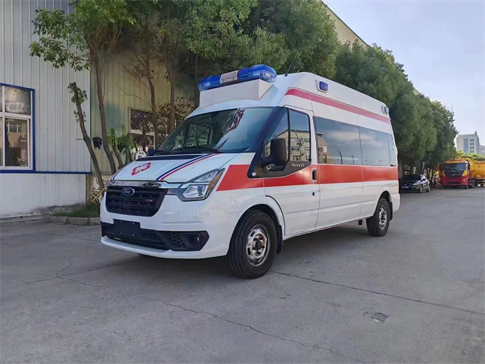 福特新世代V348長軸高頂救護(hù)車！